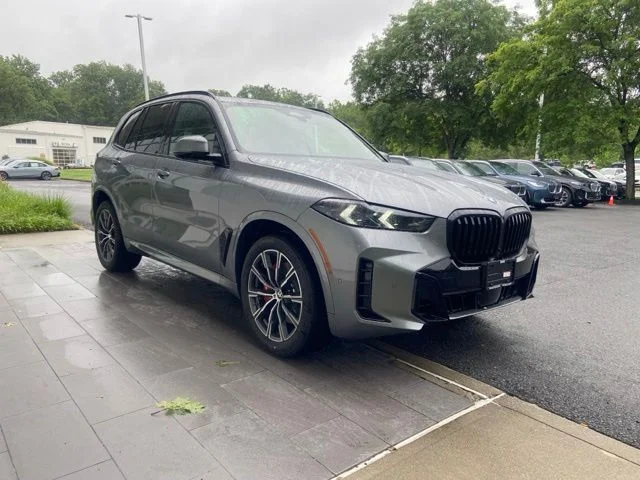 New 2026 Skyscraper Grey Metallic BMW xDrive40i image 5