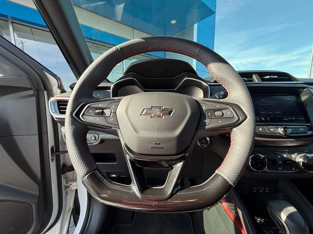Used 2023 SUMMIT WHITE Chevrolet RS image 18