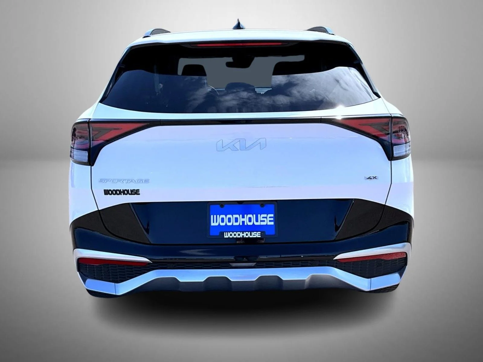 Used 2023 White Kia SX-Prestige image 6
