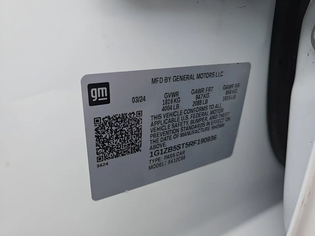 Used 2024 Summit White Chevrolet LS image 39
