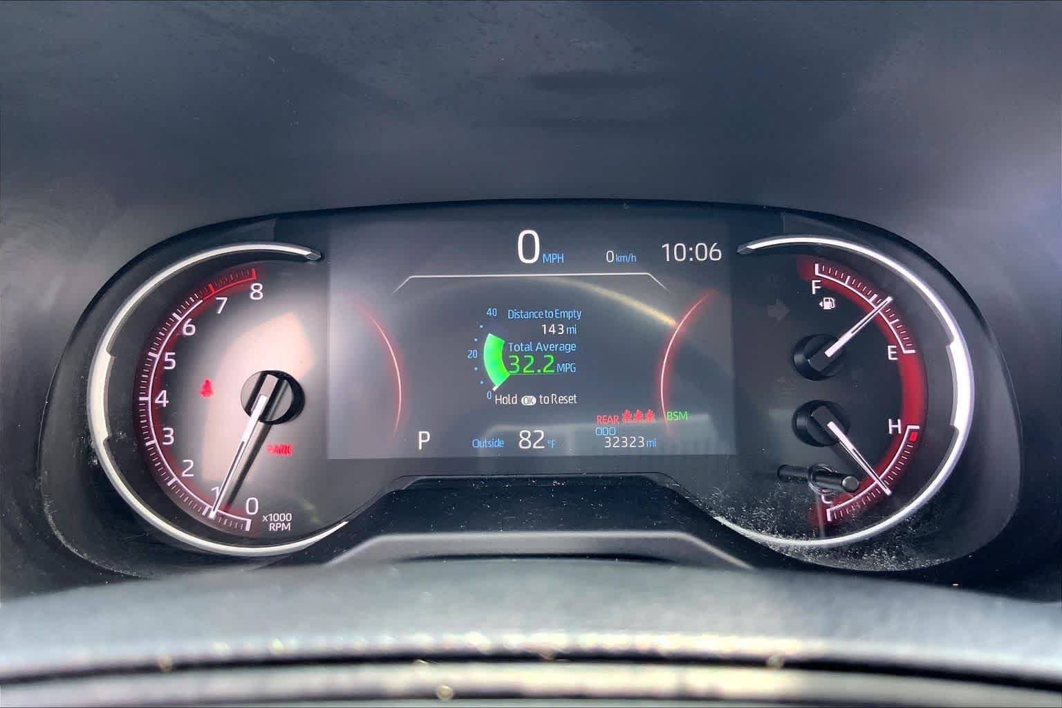 Used 2025 Midnight Black Metallic Toyota XLE image 25