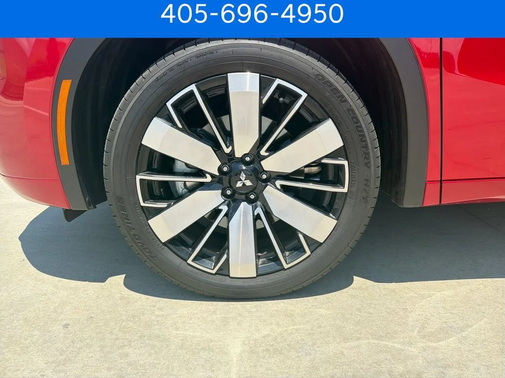 Pre-Owned 2026 Mitsubishi Outlander SEL