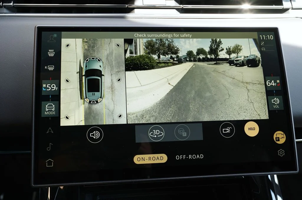 New 2026 Santorini Black Land Rover Dynamic SE image 29