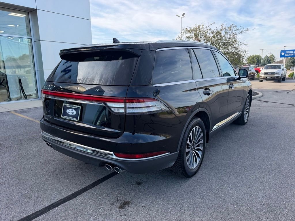 Used 2020 Black Metallic Lincoln Reserve image 28