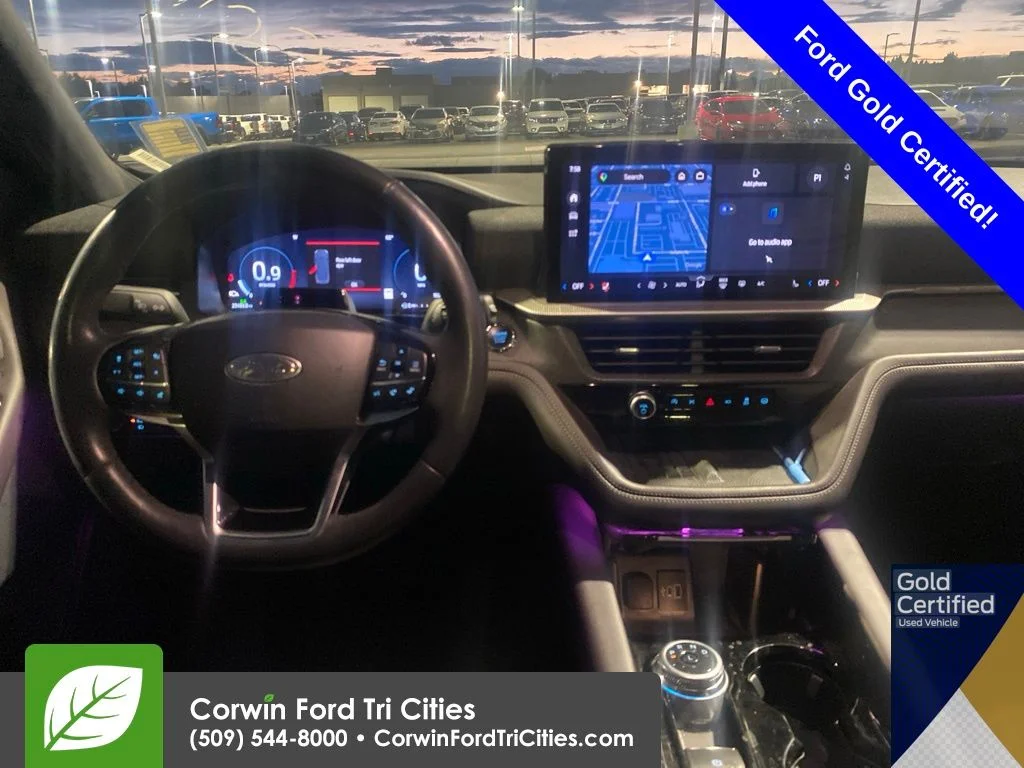 Used 2025 Black Ford Platinum image 16