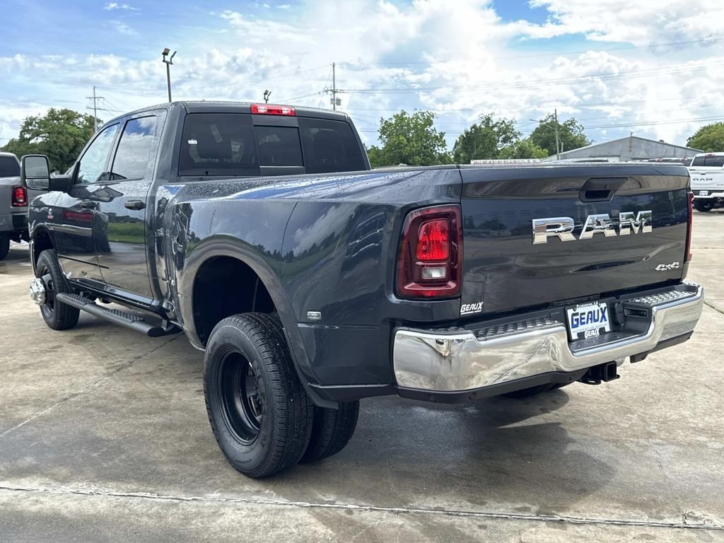 New 2026 Forged Blue Metallic Exterior Paint RAM Tradesman image 10