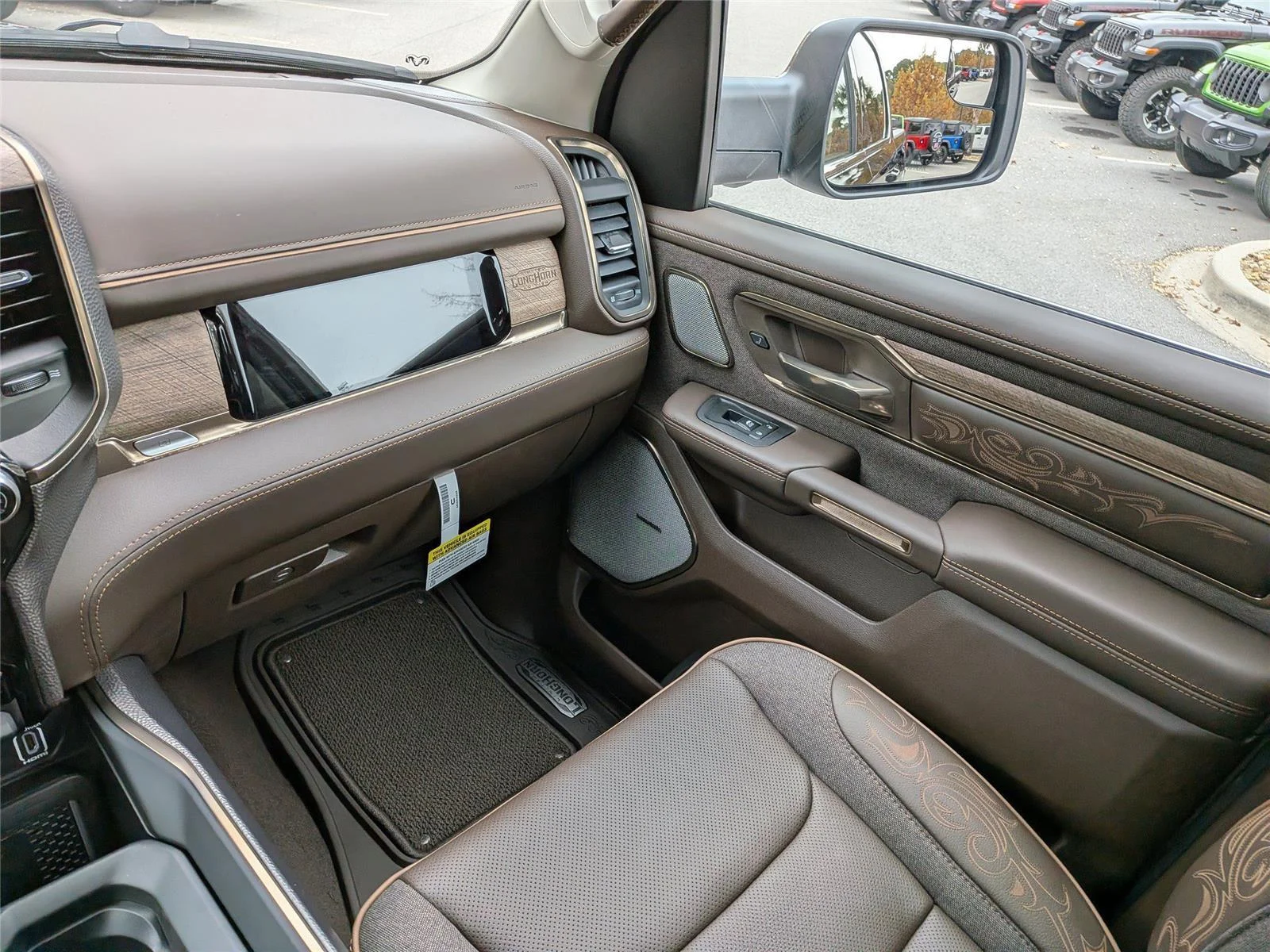 2026 RAM 1500 Limited Longhorn - Photo 17