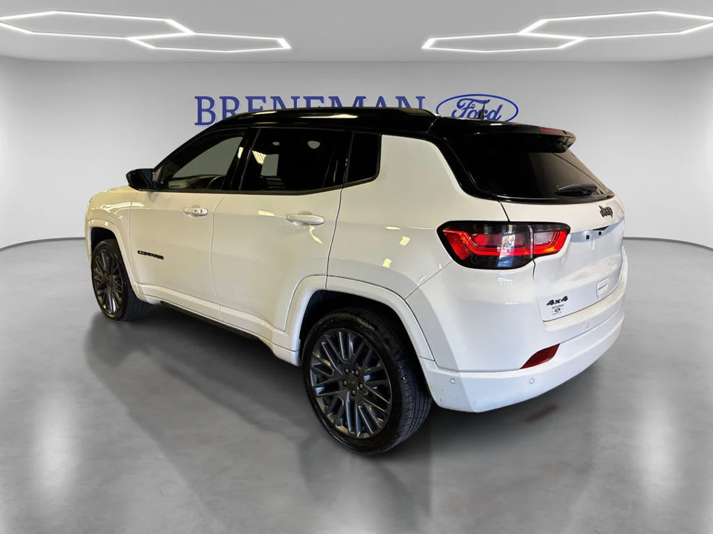 Used 2023 Bright White Clearcoat Jeep High Altitude image 10