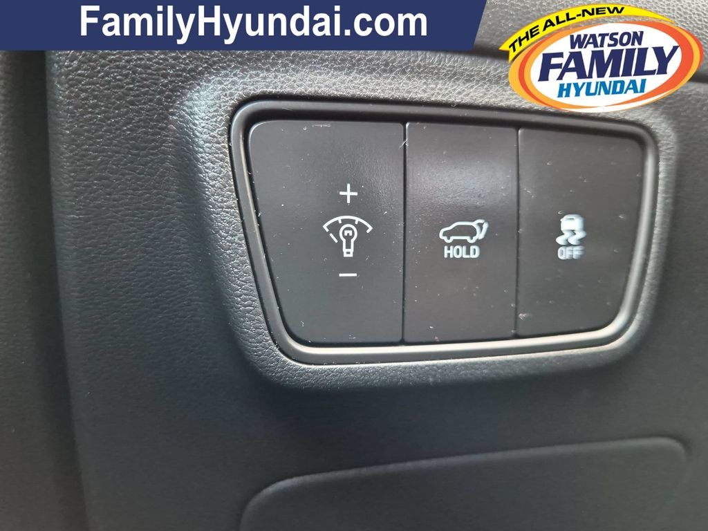 Used 2023 White Hyundai Limited image 35