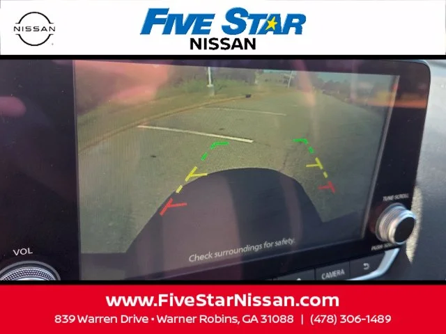 Used 2025  Nissan SV image 20