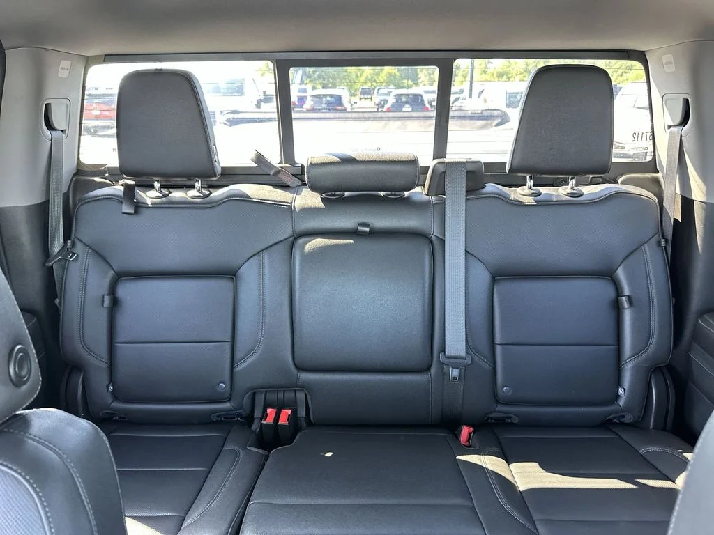 Used 2022 Blue GMC SLT image 13