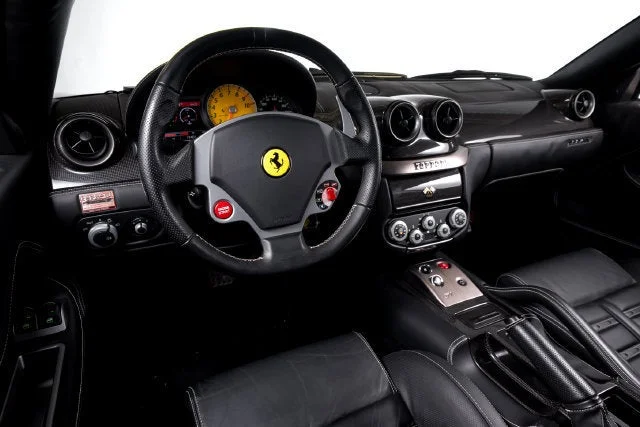 Used 2010 Nero Ferrari  image 5