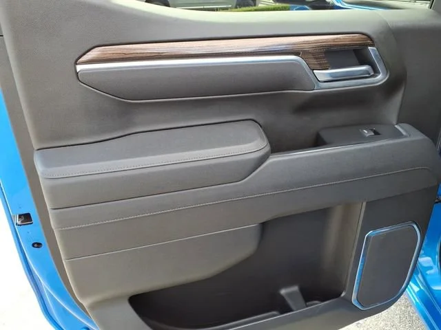 Used 2025 Riptide Blue Metallic Chevrolet LT image 11