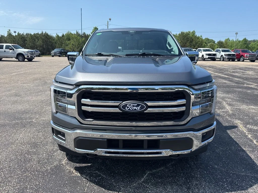 Used 2025 Gray Ford Lariat image 18