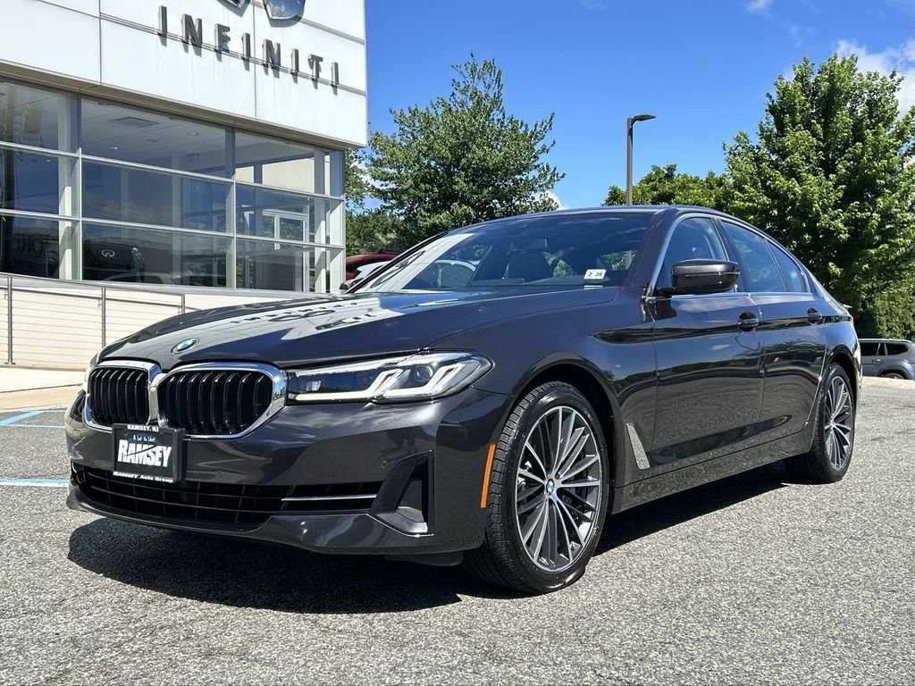 Used 2023 Dark Graphite BMW 540i xDrive image 1