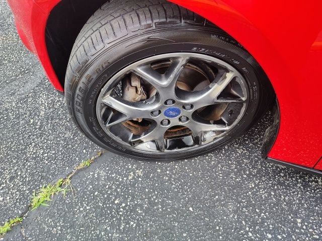 Used 2014 Red Ford SE image 9