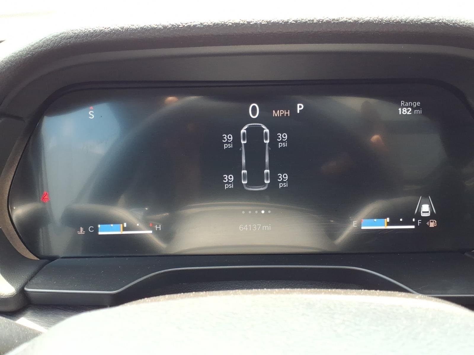 Used 2022 Ember Pearlcoat Jeep Limited image 26