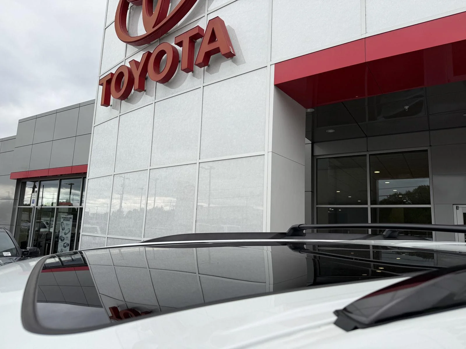 Used 2024 Wind Chill Pearl Toyota Platinum image 12