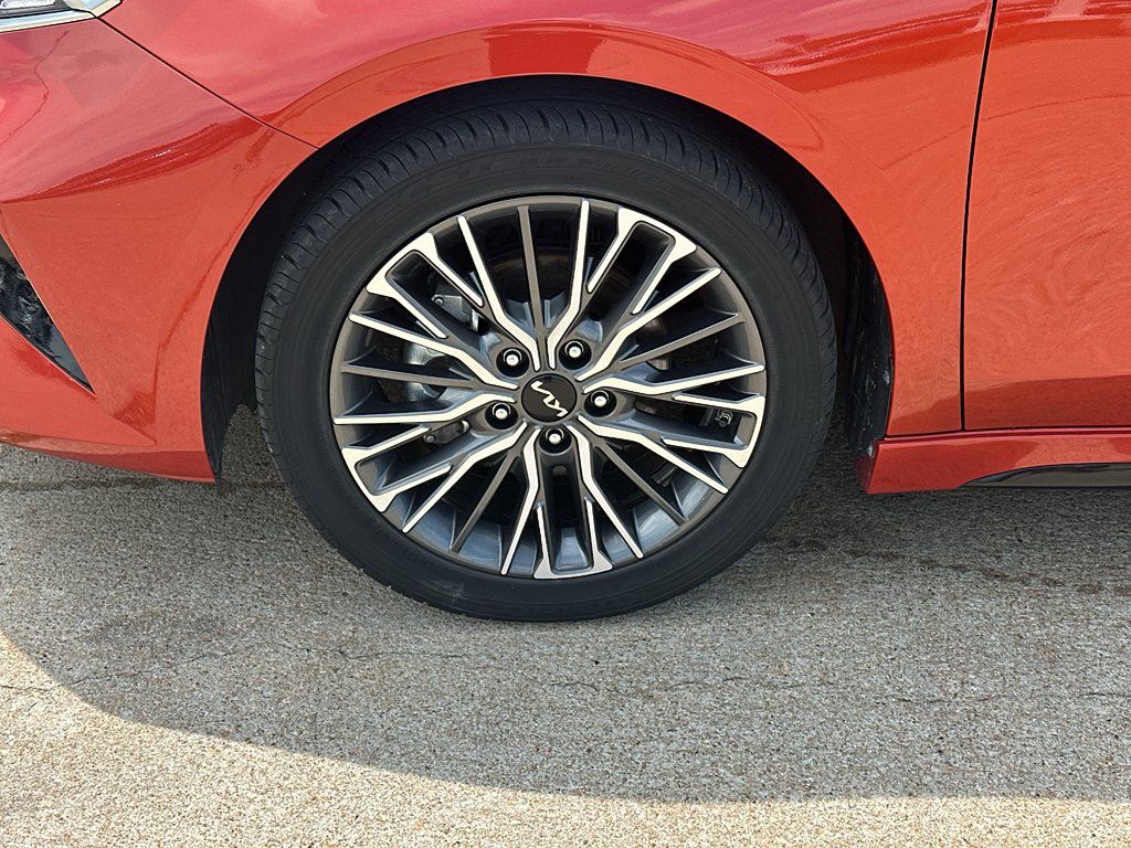 Used 2022 Fire Orange Kia GT-Line image 3