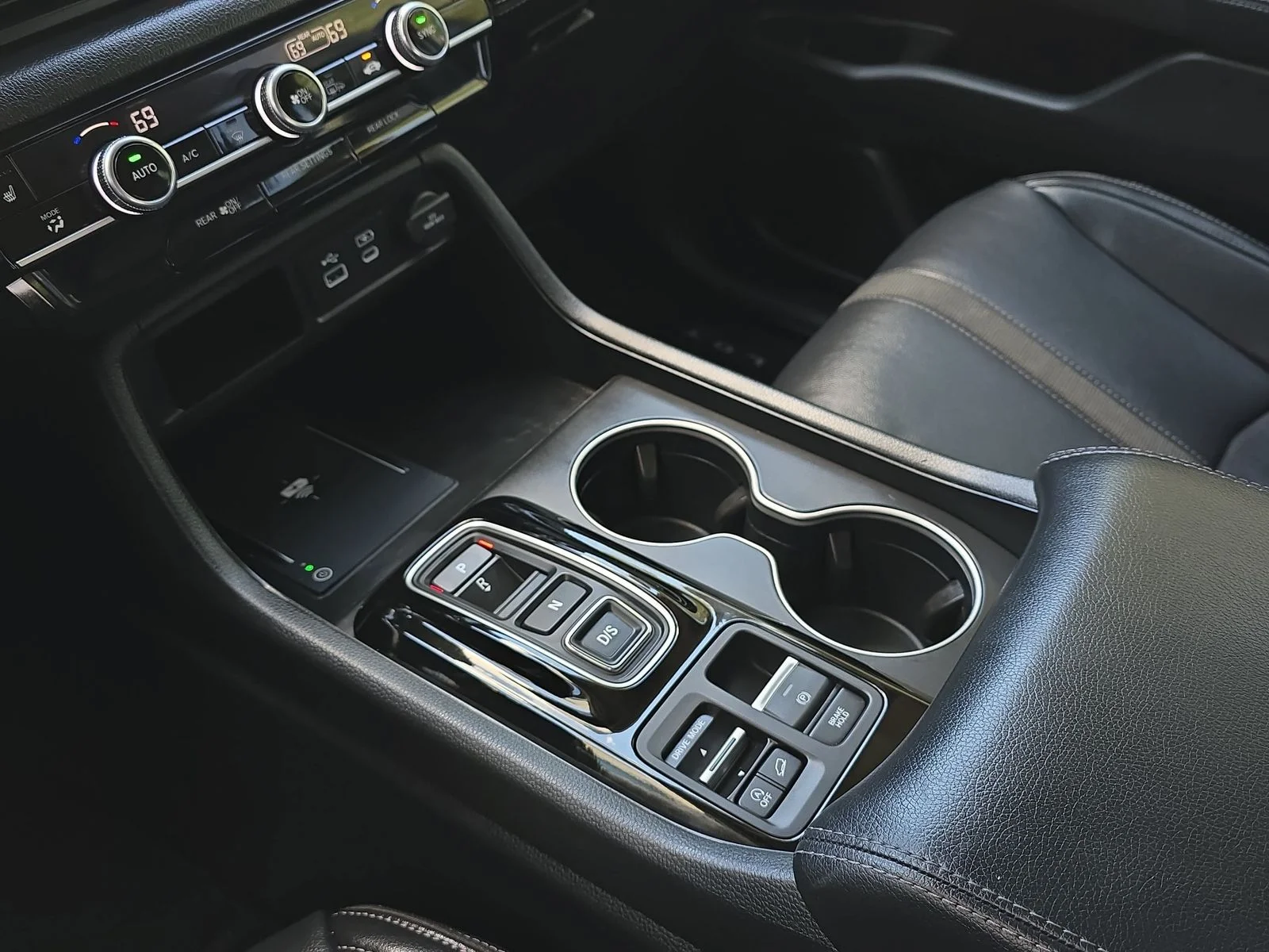 2024 Honda Pilot Touring - Photo 28