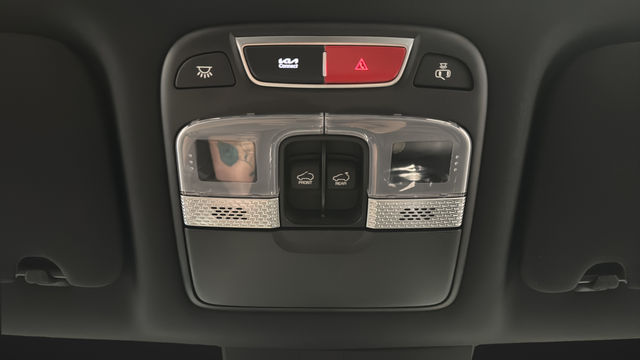 Used 2025 Black Kia SX X-Line image 36