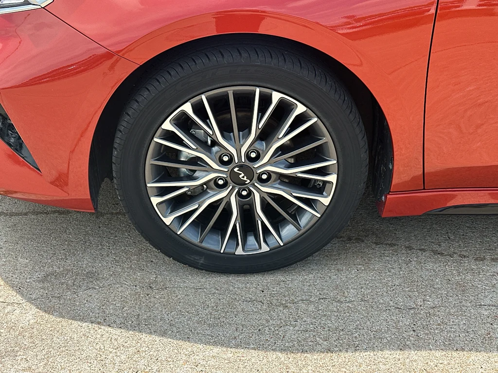 Used 2022 Fire Orange Kia GT-Line image 3