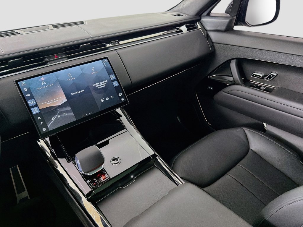 Used 2026 Black Land Rover Autobiography image 24