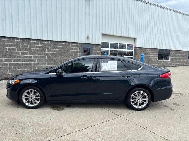 Used 2020 Black Ford SE image 9