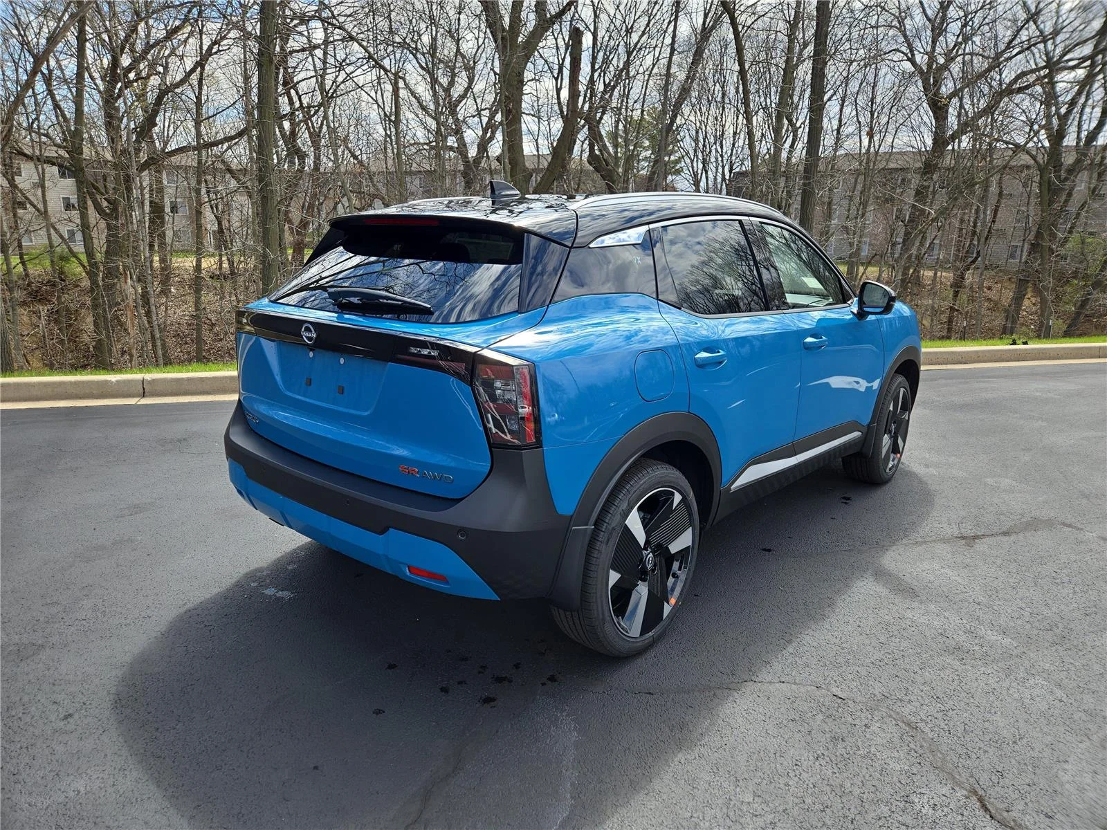 New 2026 Arctic Ice Blue Metallic/Super Black Nissan SR image 3