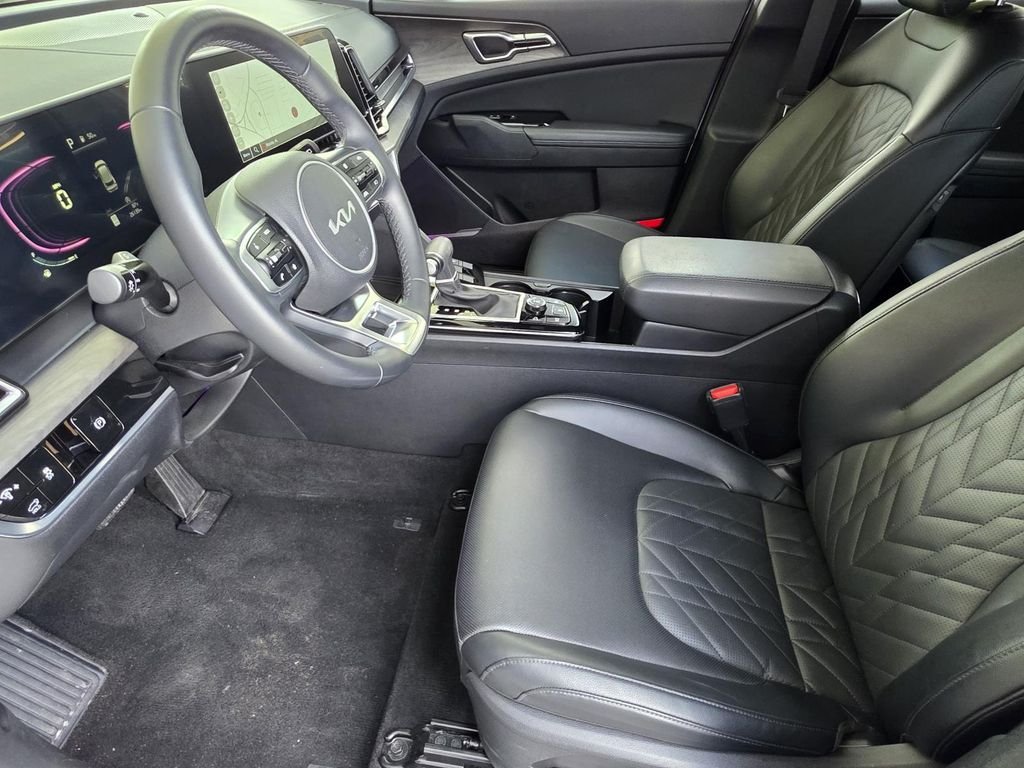Used 2024 White Kia X-Line image 8