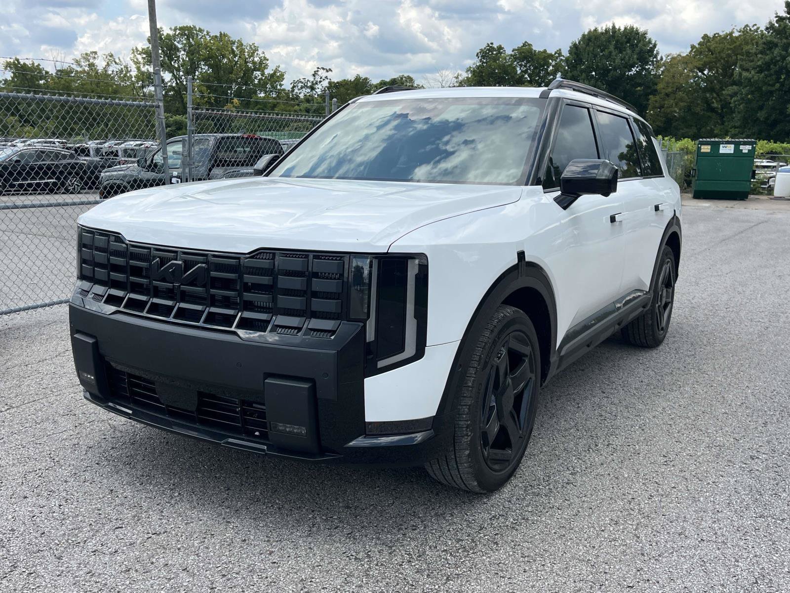 New 2027 Glacial White Pearl Kia SX image 3