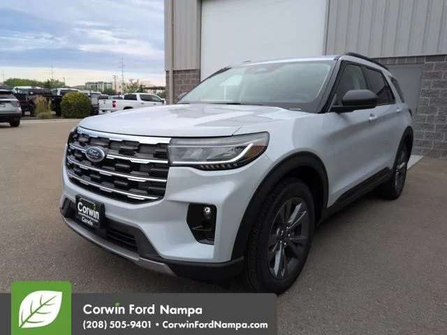 New 2026 Space White Metallic Ford Active image 7