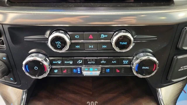 New 2026 Agate Black Metallic Ford King Ranch® image 20