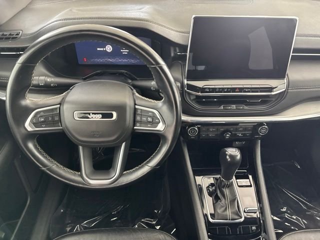 Used 2022 Silver Jeep Limited image 22
