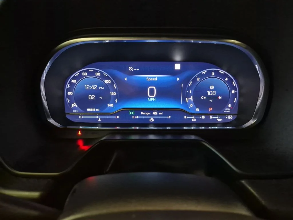 Used 2022 Iridescent Pearl Tricoat Chevrolet RST image 25