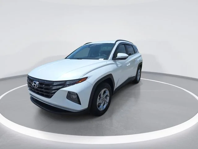 Used 2022 Gray Hyundai SEL image 4