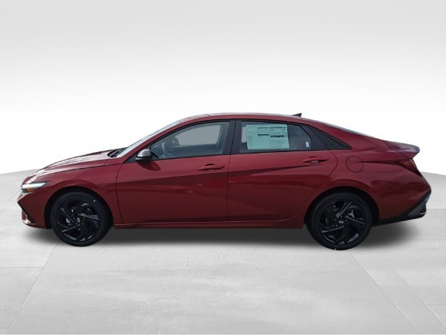 Used 2026 Red Hyundai SEL Sport image 5