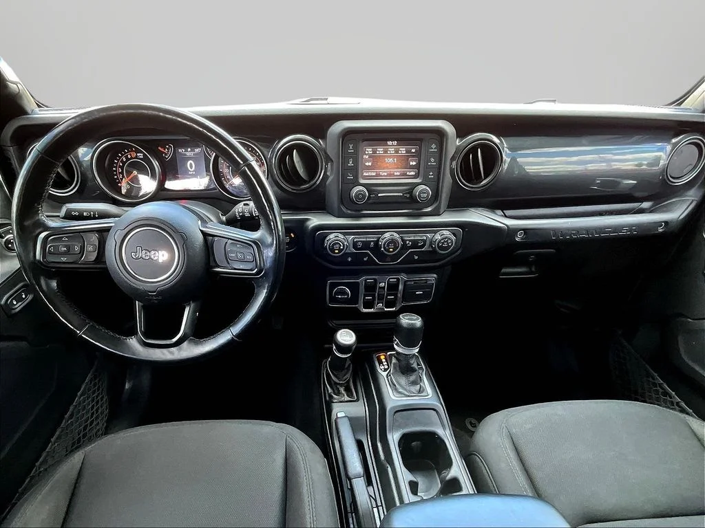Used 2020 Gray Jeep Unlimited Sport Altitude image 7