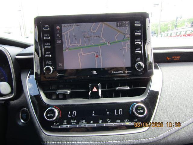 Certified Used 2020 CLASSIC SILVER MET Toyota  image 14