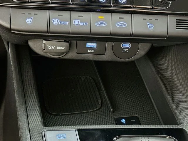 New 2026 Hyundai ELANTRA Limited