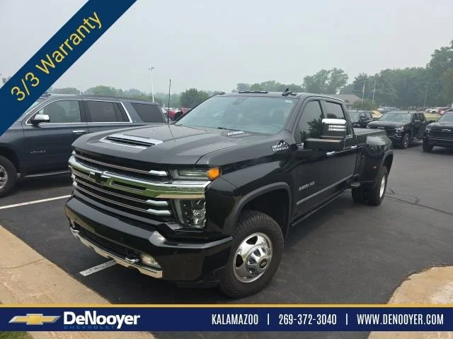 Used 2021 Black Chevrolet High Country image 1