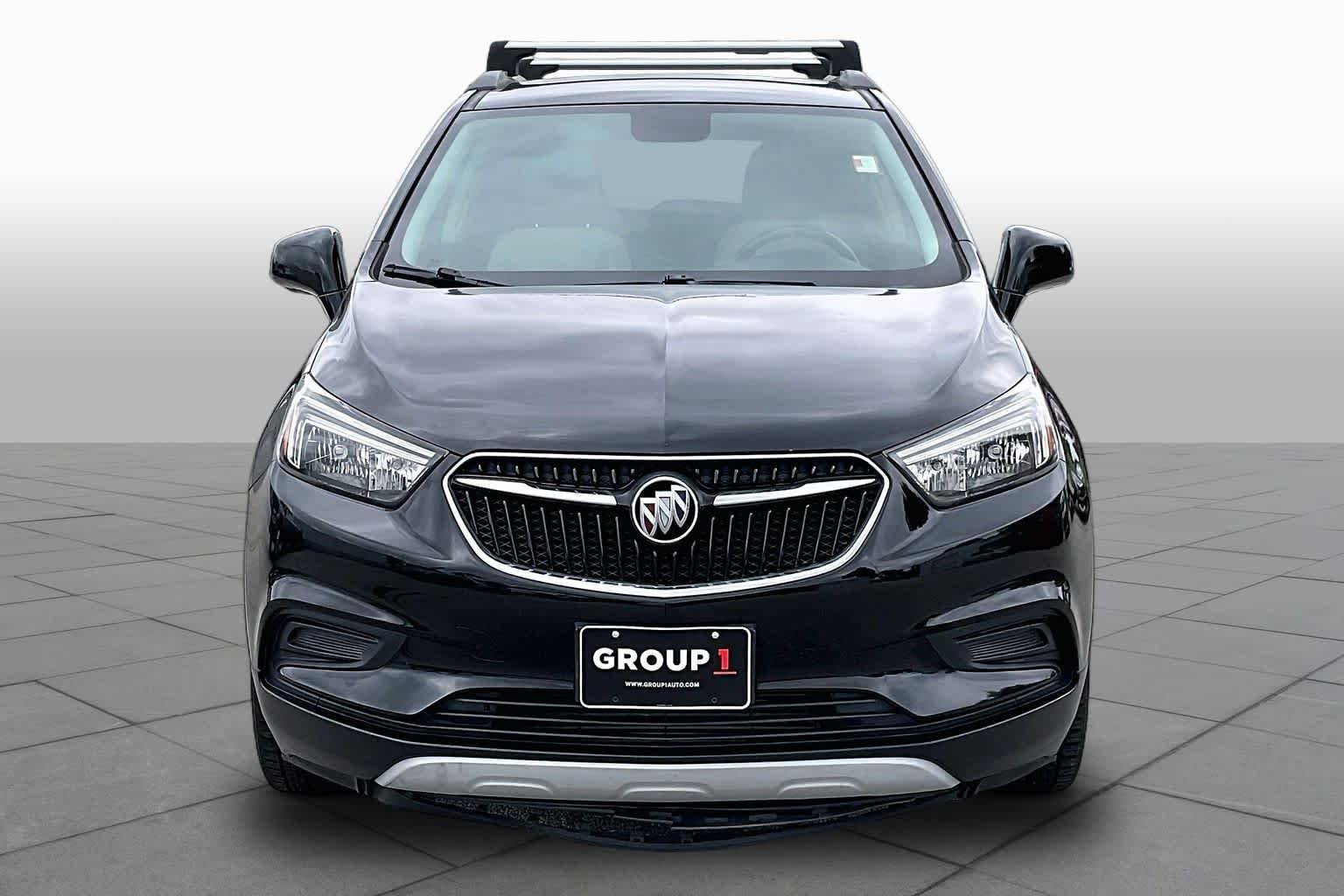 Used 2020 Ebony Twilight Metallic Buick Preferred image 4