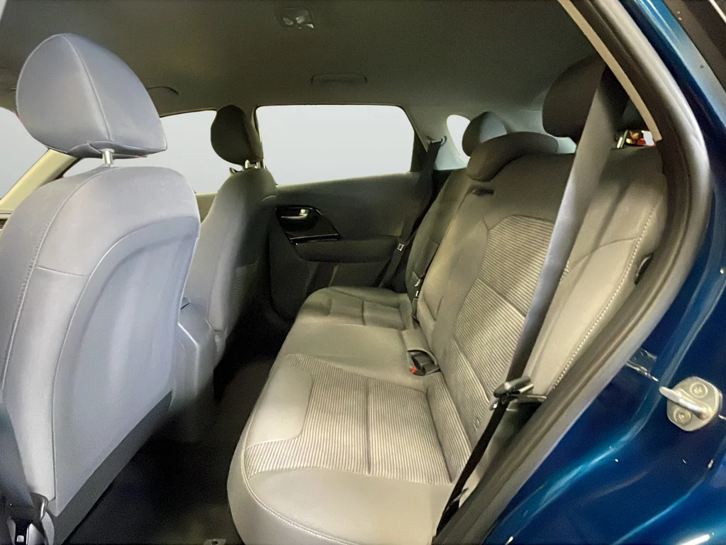 Used 2022 Blue Kia LXS image 26