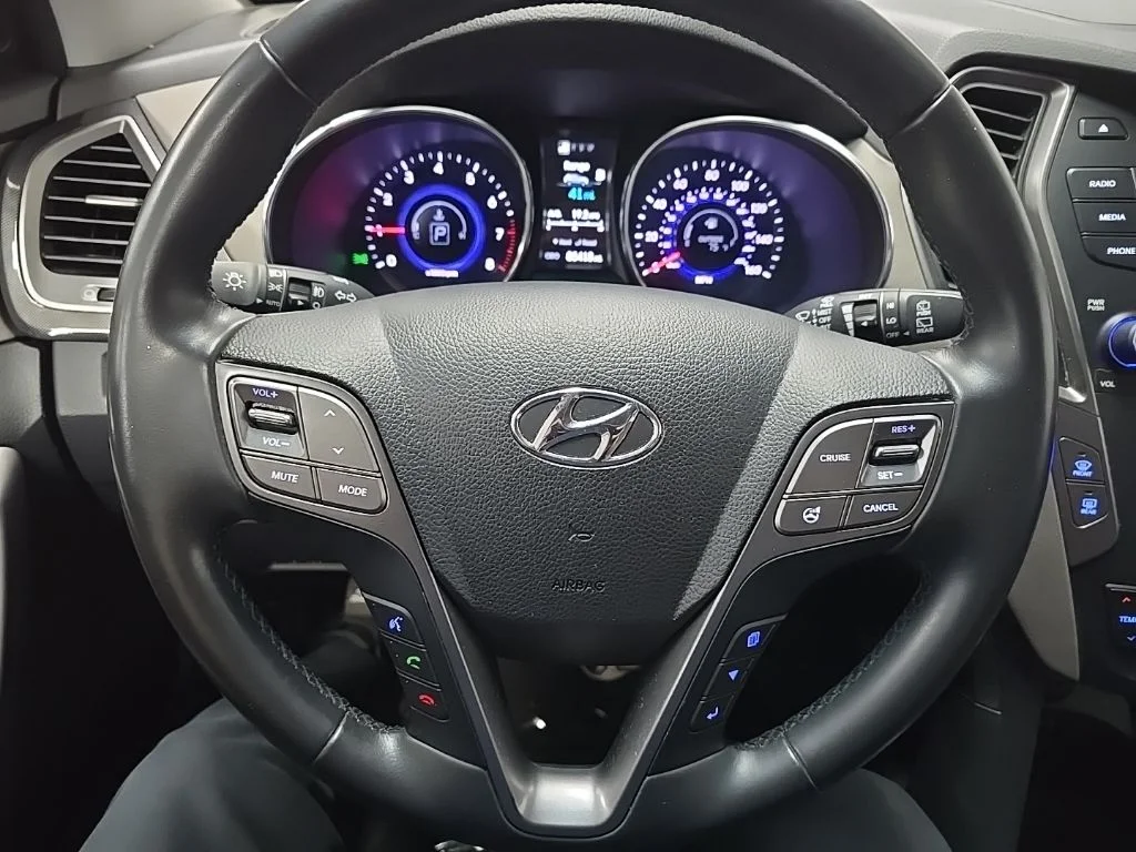 Used 2013 Gray Hyundai 2.0L Turbo image 18