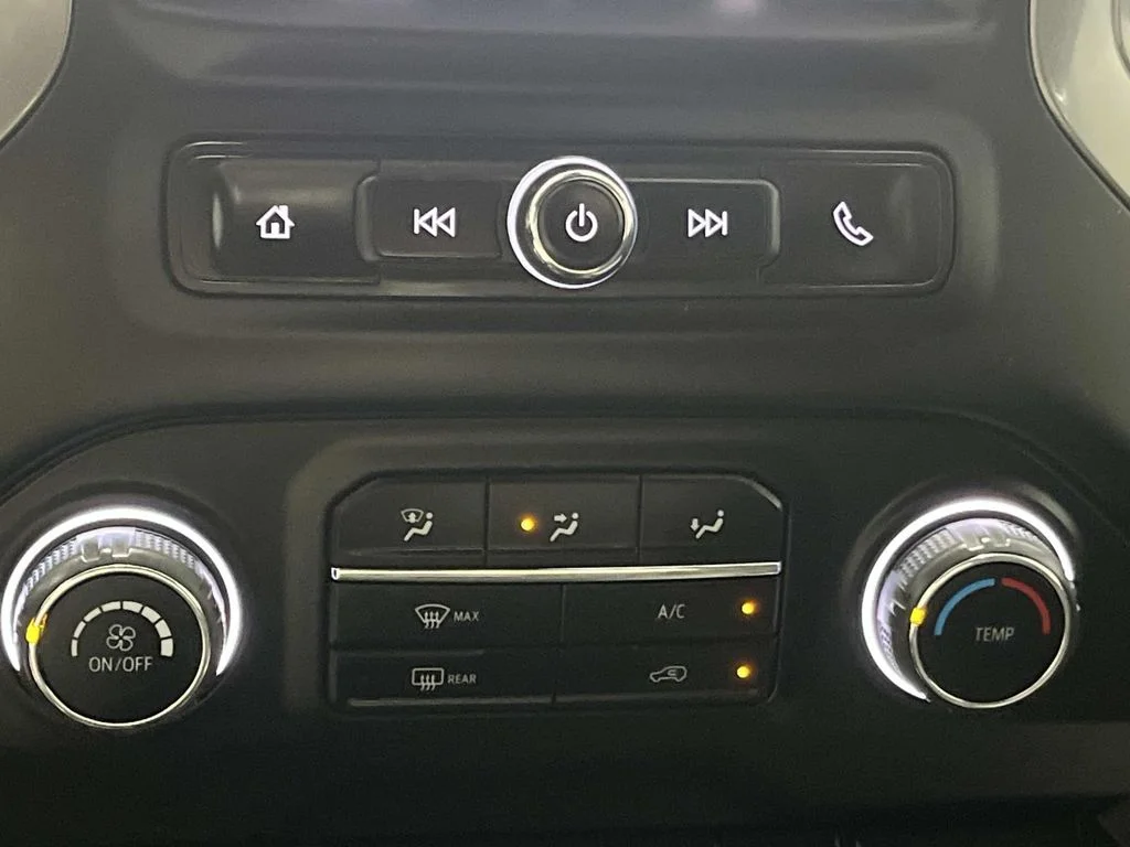 Used 2023 Glacier Blue Metallic Chevrolet Custom image 21