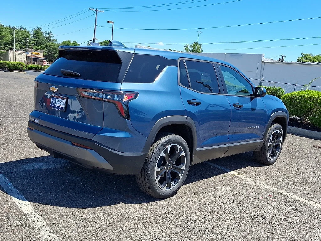 New 2026 Lakeshore Blue Metallic Chevrolet LT image 8