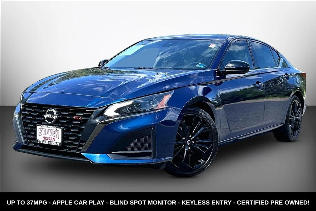 Used 2023 Blue Nissan 2.5 SR image 3