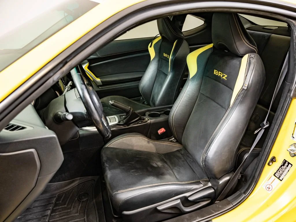 Used 2017 Charlesite Yellow Subaru Series.Yellow image 22
