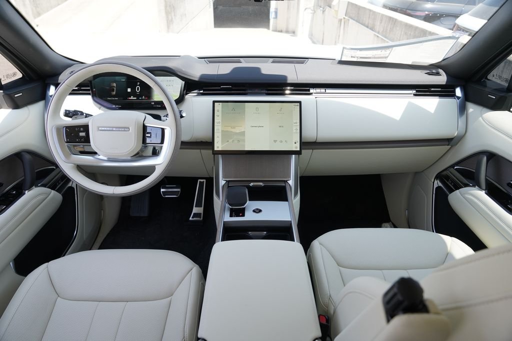 New 2026 Fuji White Land Rover SE image 19