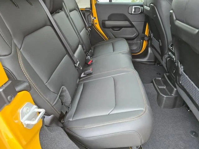 New 2026 Goldilocks Jeep Sahara image 32
